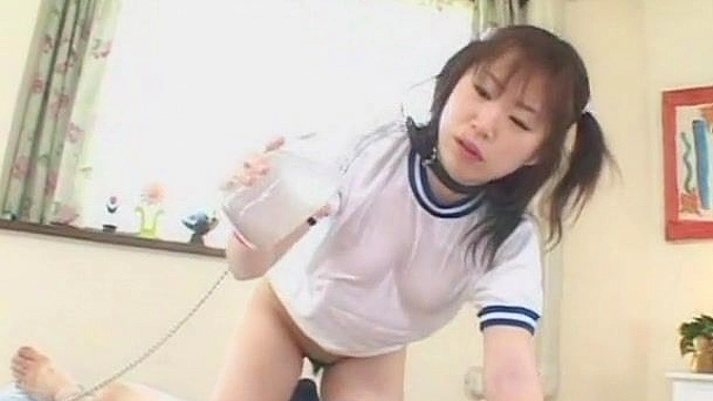 Culito Dulce Teen 18+ Asiático Se Masturba Mientras Folla