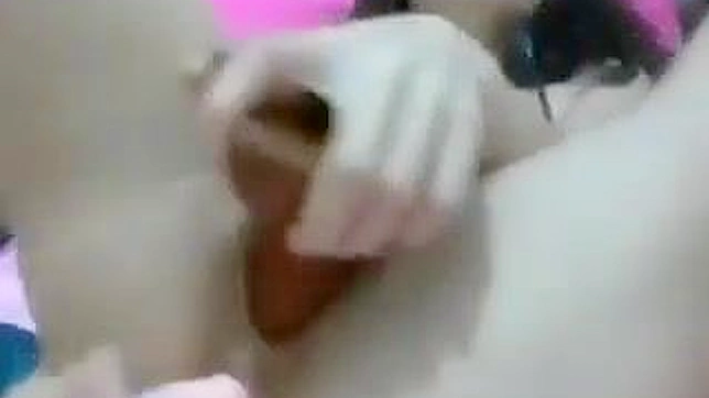 Bebé Japonesa Espectacular Penetrando su Culo Sexy