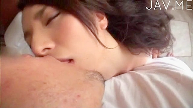 Chica Sexy Monta Duro y Es Culeada con Gemidos Altos