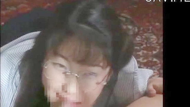 Muñeca Caliente Disfruta Mientras Rompe Su Coño Así