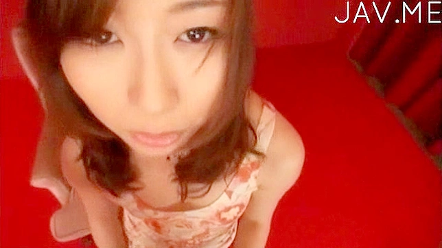 Hot babe knows how to give a steamy hot fuck session