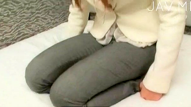 Teen 18+ encantadora cerca del placer orgásmico junto al macho caliente