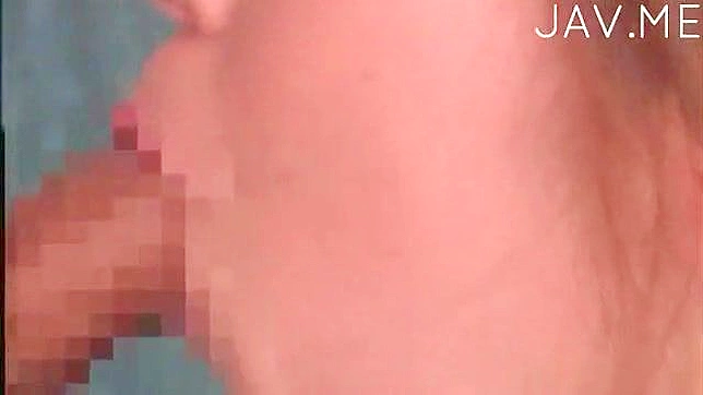 Bella con corsé chupando y follando encima