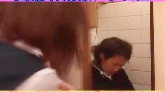 Penetración Brutal para una Caliente Mujer en Bañera Cálida