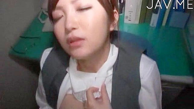 Joven Estudiante Amateur Jodida Fuerte y Obligada A Tragar