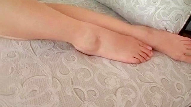 Modelo AV Asiática Comparte Sus Atractivos Cuerpos Exquisitos