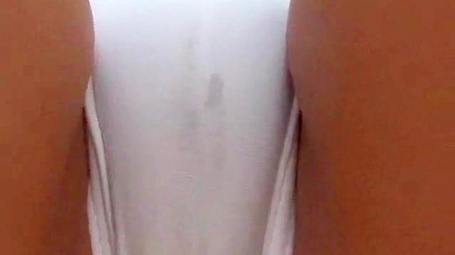 Dulce asiática lista para compartir su cuerpo jugoso y tierno