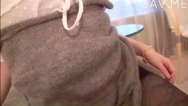 Glamorosa Japonesita en Medias Disfruta Sexo Hardcore