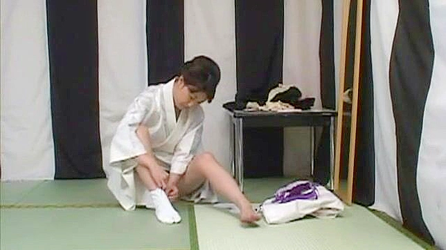 Enfermera Milf Japonesa Follando con Doctores en Vídeo