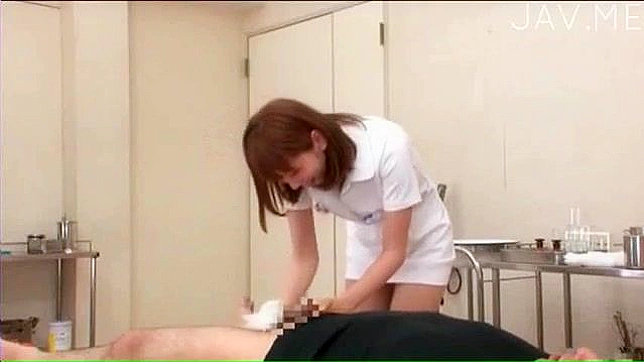 Miel ardiente chupando polla con ansias
