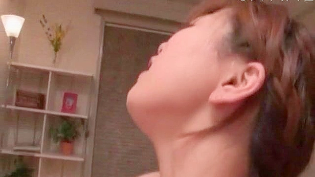 Dama Japonesa Desnuda Con Culo Rico Disfruta de Sexo Real