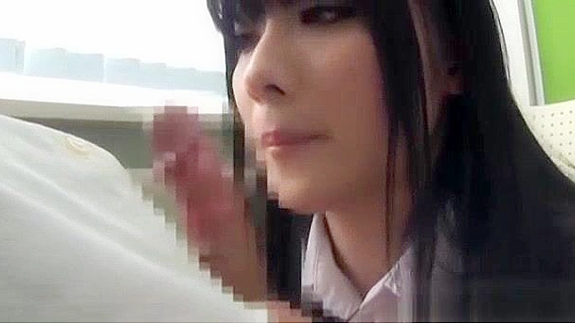 Japanese Secretary Gives Good Head in Amateur Porn Video