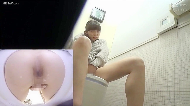 Japanese Slut Pisses and Jerks Off on Spy Camera in Shopping Mall!